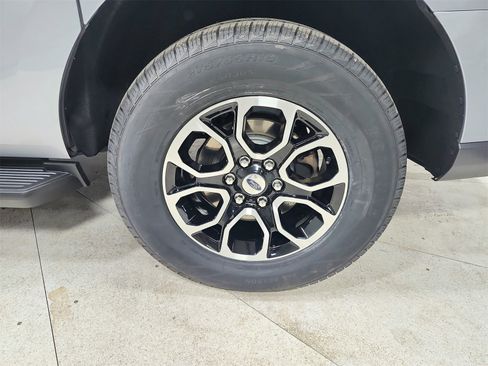 Used 2024 Ford Expedition Max XLT image 48