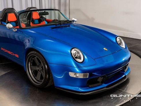 Used 1995 Porsche 911 Carrera RWD image 2