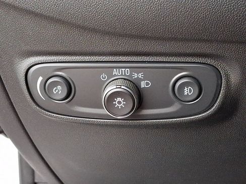 Used 2024 Chevrolet Equinox Premier AWD/4WD image 29