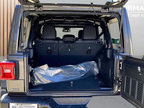 New 2026 Jeep Wrangler Unlimited Rubicon image 23