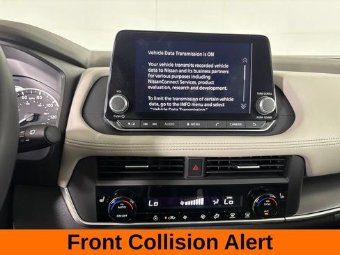 Used 2023 Nissan Rogue SV w/ SV Premium B Package FWD image 18
