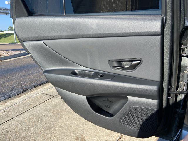 Used 2025 Hyundai Elantra Sport FWD image 53