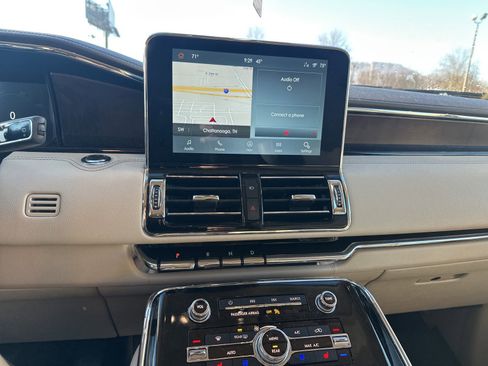Used 2021 Lincoln Navigator Reserve image 8