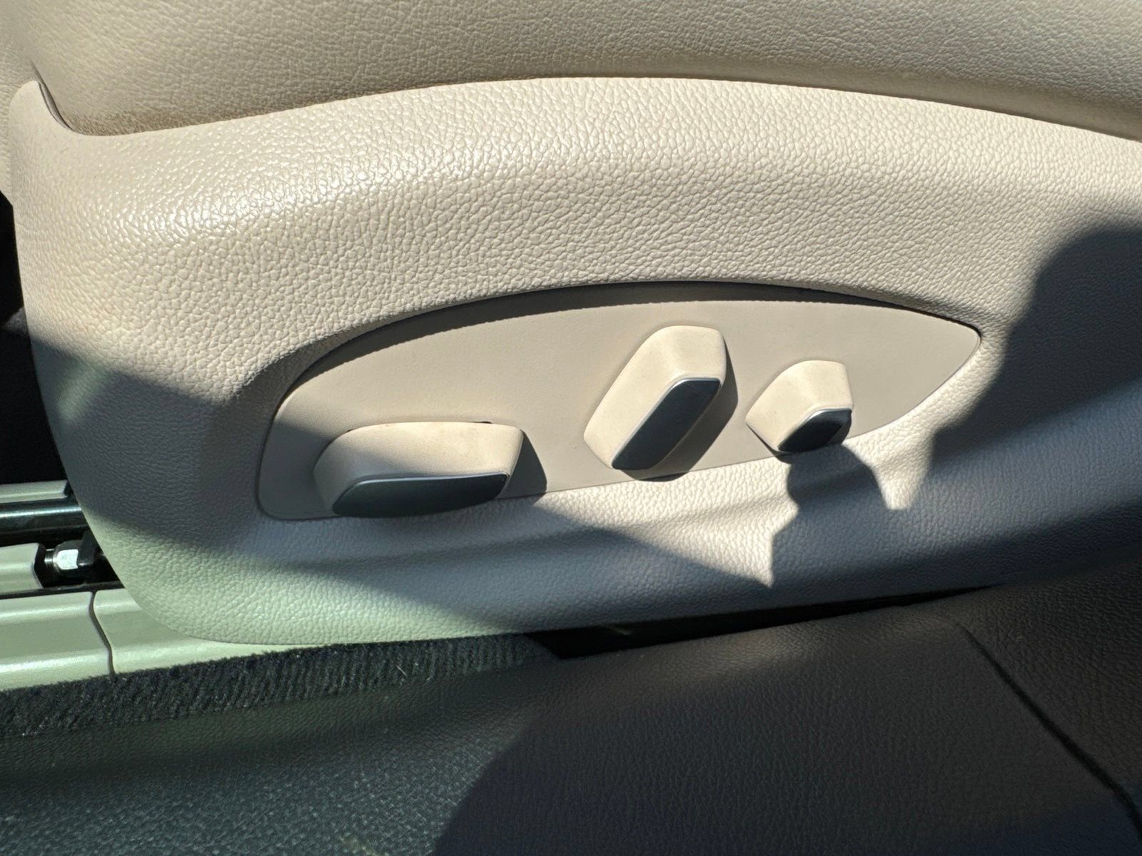 Used 2019 Cadillac XTS FWD image 19