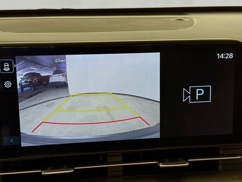 Used 2024 Hyundai Kona SE image 14