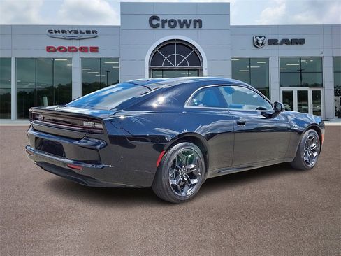 Used 2025 Dodge Charger R/T w/ Quick Order Package 25M R/T image 6