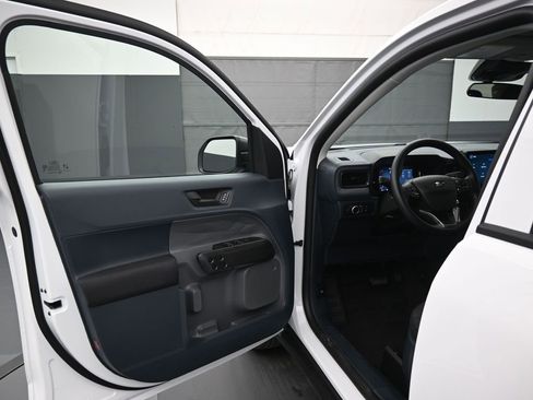 New 2025 Ford Maverick XL w/ Equipment Group 102A image 8