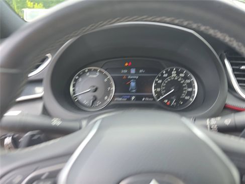 Used 2024 INFINITI QX50 Sport AWD/4WD image 32