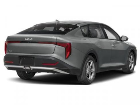 New 2026 Kia K4 LXS image 2