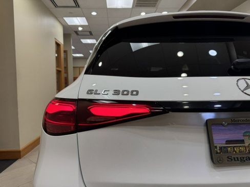 Certified 2025 Mercedes-Benz GLC 300 image 22