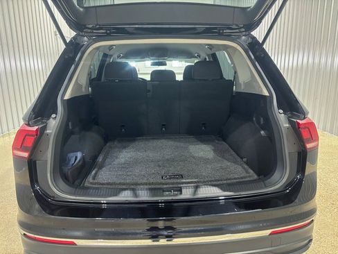Used 2022 Volkswagen Tiguan S image 7