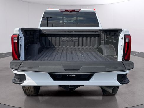 New 2026 GMC Sierra 2500 Denali w/ Denali Reserve Package image 14