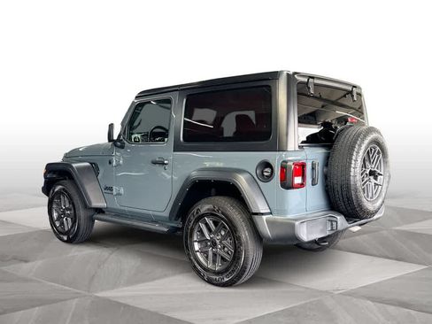 Used 2024 Jeep Wrangler Sport AWD/4WD image 6