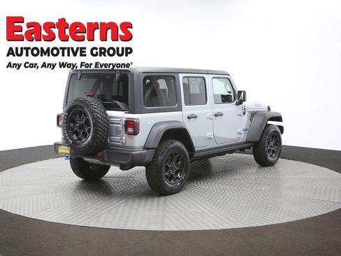 Used 2023 Jeep Wrangler Unlimited w/ Cold Weather Group image 43