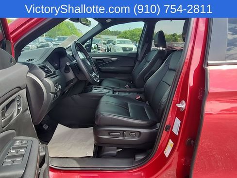 Used 2023 Honda Passport TrailSport image 21