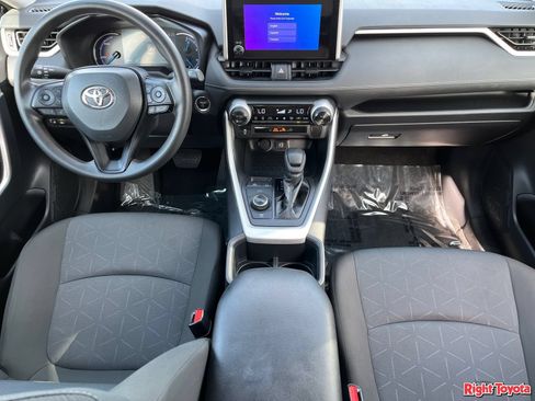 Certified 2025 Toyota RAV4 XLE AWD/4WD image 18
