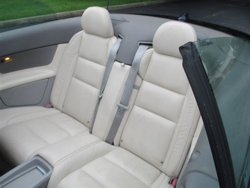 Used 2009 Volvo C70 T5 FWD image 11