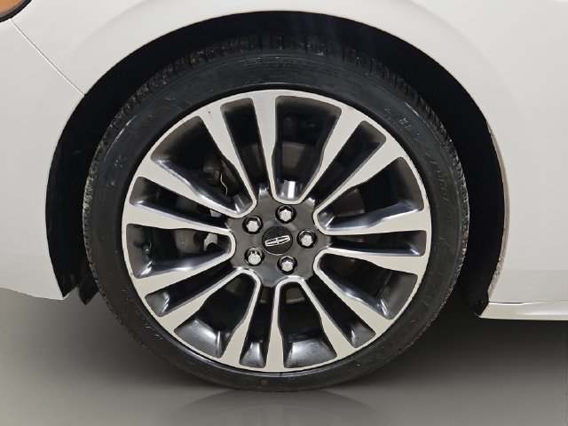 Used 2018 Lincoln Continental Reserve w/ Continental Climate Package AWD/4WD image 37