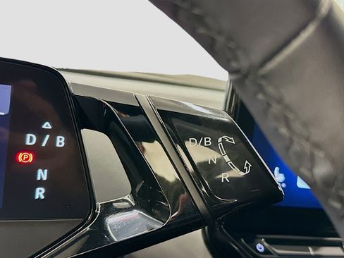 Used 2023 Volkswagen ID.4 Pro S AWD/4WD image 25