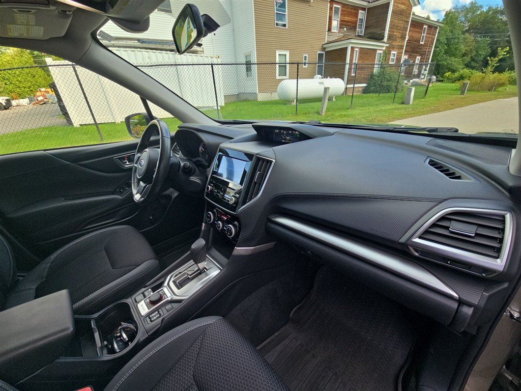 Used 2019 Subaru Forester Premium AWD/4WD image 28