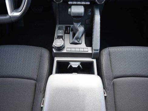 New 2026 Toyota 4Runner SR5 AWD/4WD image 19