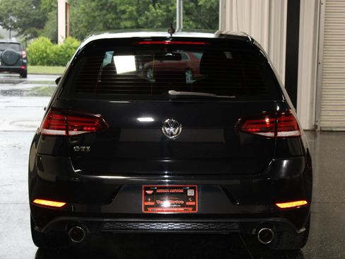 Used 2018 Volkswagen GTI S FWD image 5