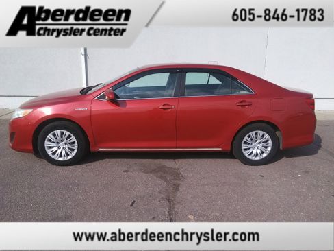 Used 2012 Toyota Camry LE image 1