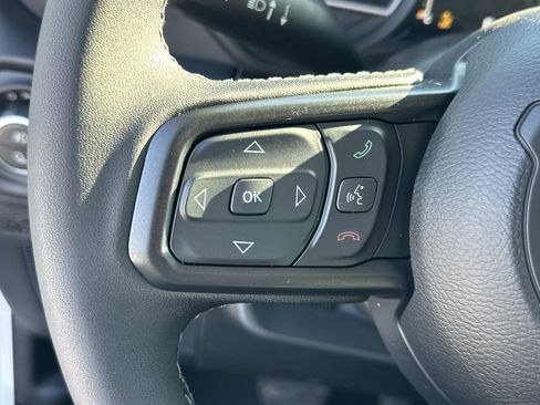 New 2026 Jeep Gladiator Sport image 10