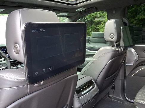Certified 2023 Cadillac Escalade V AWD/4WD image 10