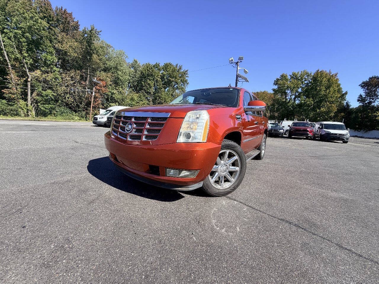 Used 2007 Cadillac Escalade 2WD w/ Information Package image 2