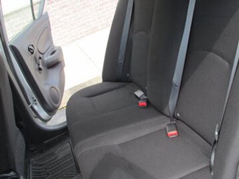 Used 2013 Nissan Versa S FWD image 15