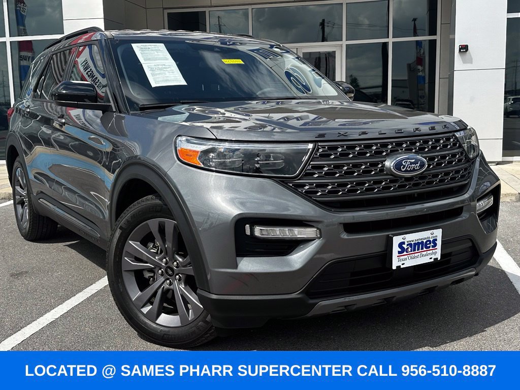 Used 2023 Ford Explorer XLT w/ Equipment Group 202A RWD image 3