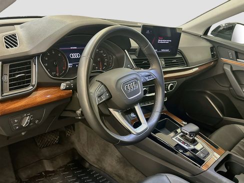 Used 2023 Audi Q5 2.0T Premium w/ Convenience Package AWD/4WD image 18