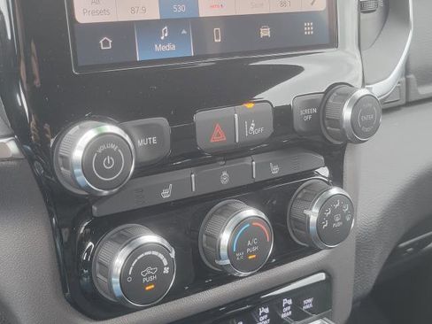 New 2026 RAM 1500 Big Horn AWD/4WD image 16