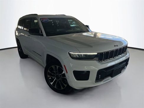 Used 2021 Jeep Grand Cherokee L Overland w/ Luxury Tech Group IV image 2