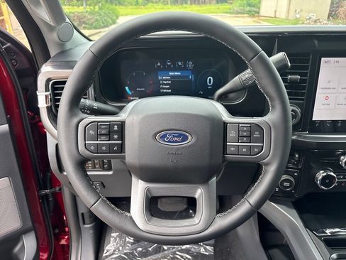 New 2026 Ford F250 Lariat w/ Black Appearance Package AWD/4WD image 16