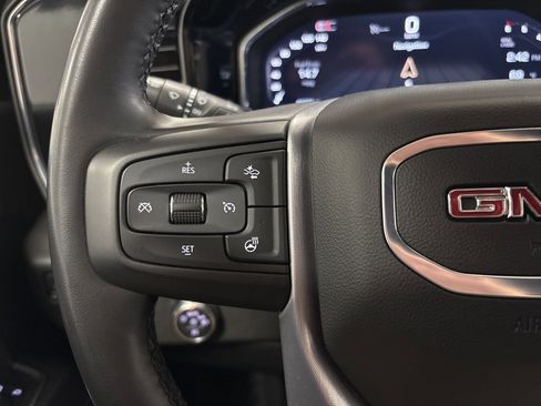 Used 2024 GMC Sierra 1500 SLT image 16