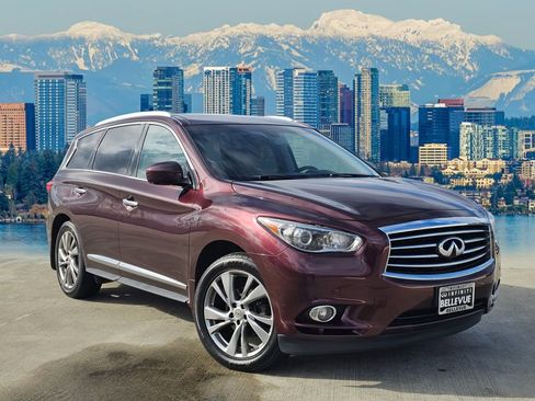 Used 2015 INFINITI QX60 AWD w/ Deluxe Touring Package image 1