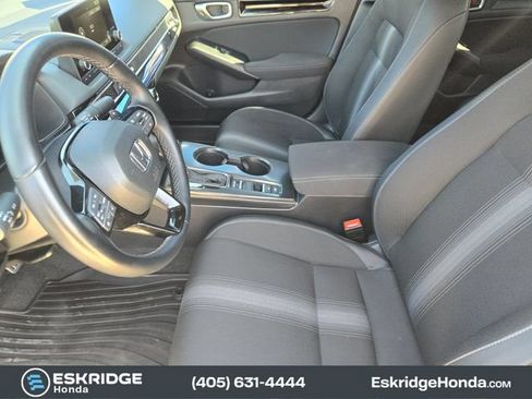 Used 2025 Honda Civic Sport image 14