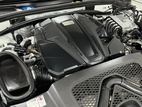 Used 2022 Porsche Macan S w/ Premium Package Plus AWD/4WD image 45