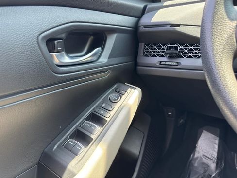 Used 2025 Honda Accord LX image 20