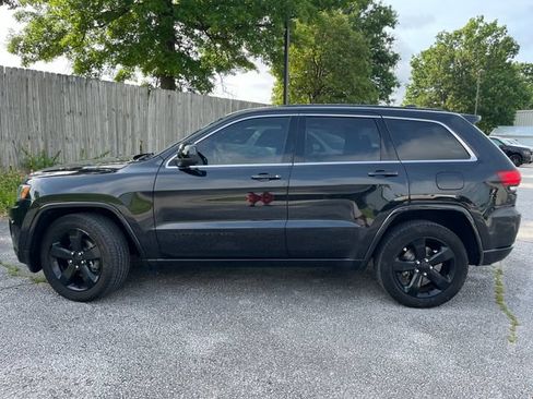 Used 2015 Jeep Grand Cherokee Altitude AWD/4WD image 2