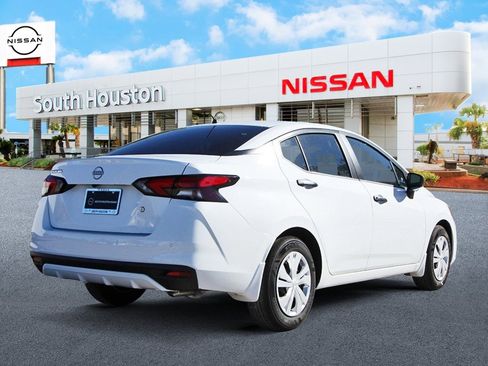 New 2025 Nissan Versa S w/ Trunk Package image 4