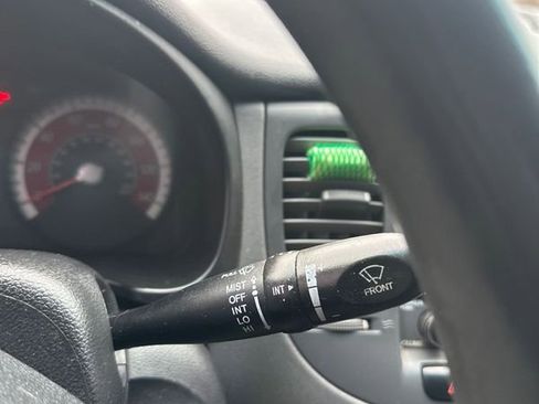 Used 2011 Kia Rio Sedan image 22