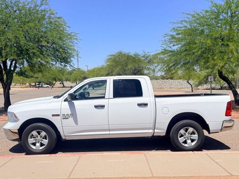Used 2019 RAM 1500 Tradesman w/ Chrome Appearance Group RWD image 2