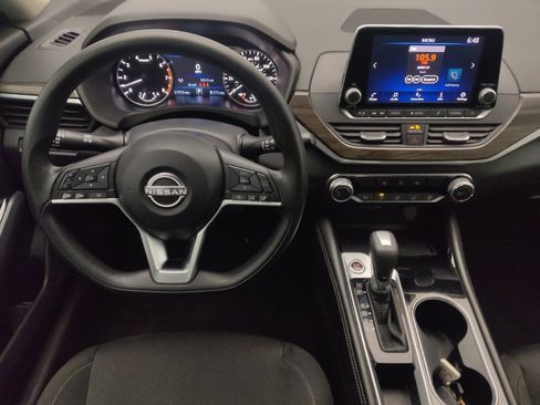 Used 2023 Nissan Altima 2.5 SV image 22