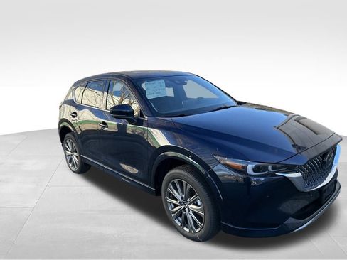 New 2025 MAZDA CX-5 Signature image 7