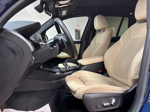 Used 2023 BMW X3 xDrive30i w/ Convenience Package AWD/4WD image 24