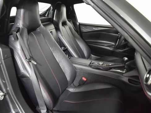 Used 2019 MAZDA MX-5 Miata RF Grand Touring image 27