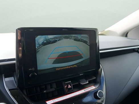 Used 2025 Toyota Corolla LE image 23